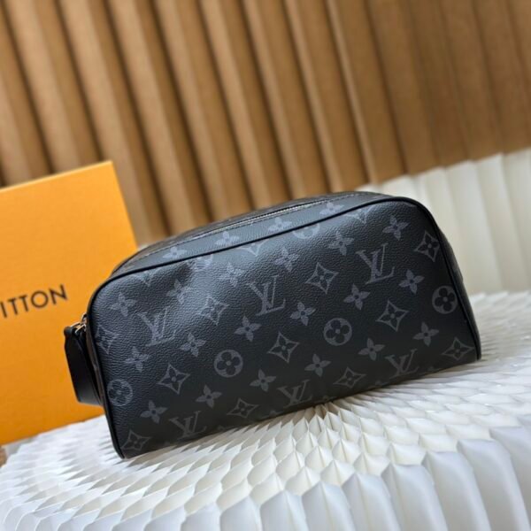 LV Toiletry Pouch 26 - Bag