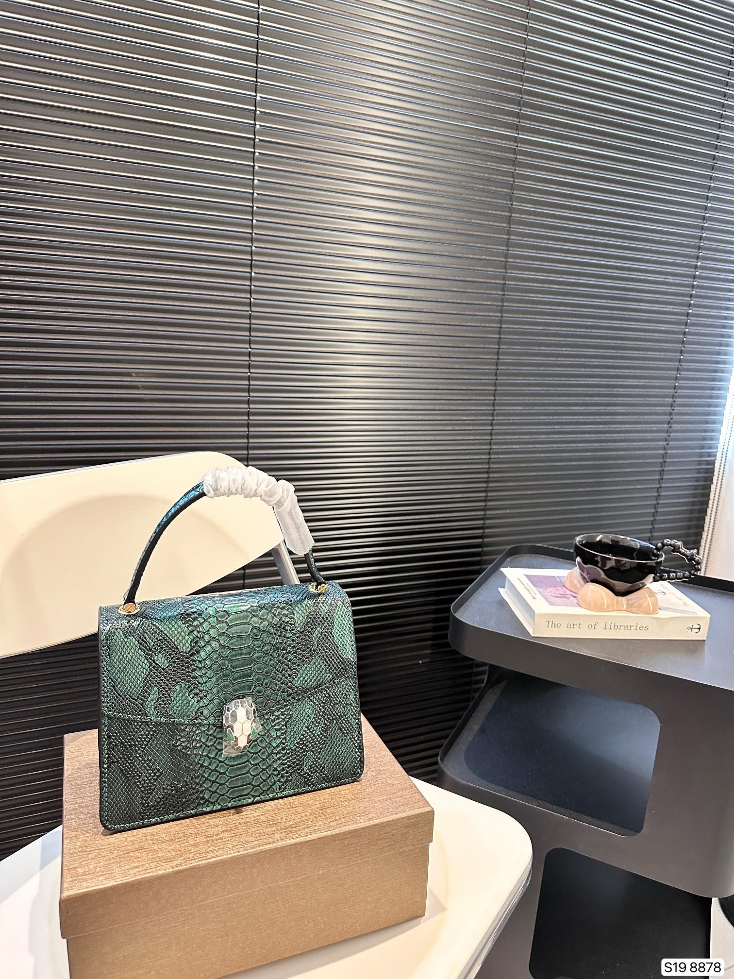 FD Serpenti Forever Python Print - Bag - Image 4