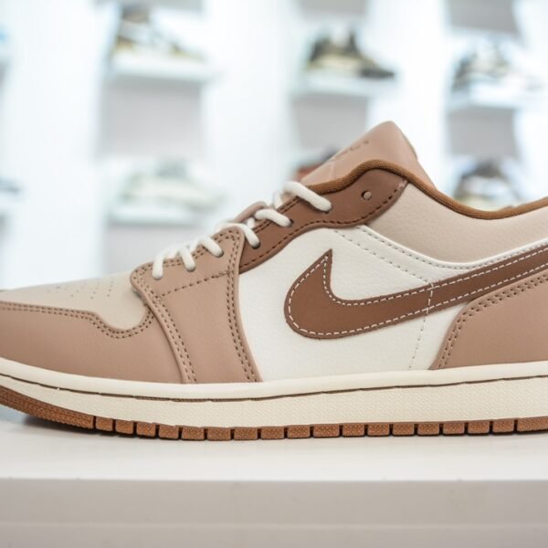 NK Air Jordan 1 Low OG Year of the Rabbit - Sneakers