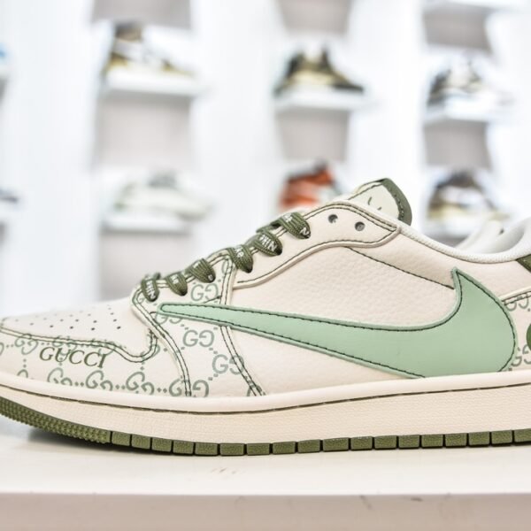NK Air Jordan 1 Low OG x Travis Scott x GG - Sneakers
