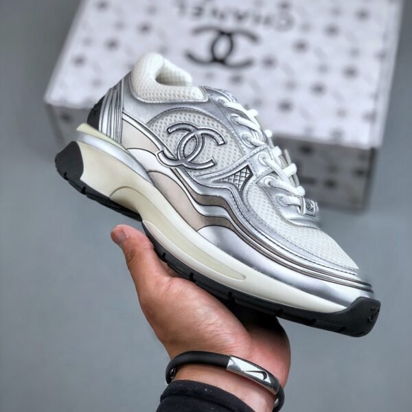 CC Cruise Logo Sneakers - Sneakers