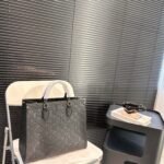 LV OnTheGo – Bag