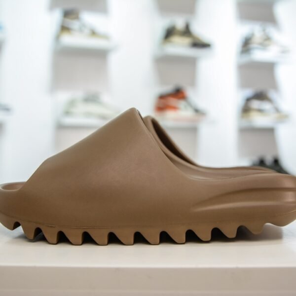 AD Yeezy Slide - Slides