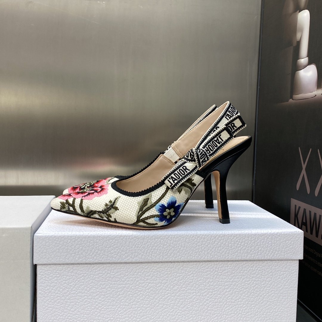 CD J'ACD Slingback Pump Floral Embroidery - Heels - Image 5