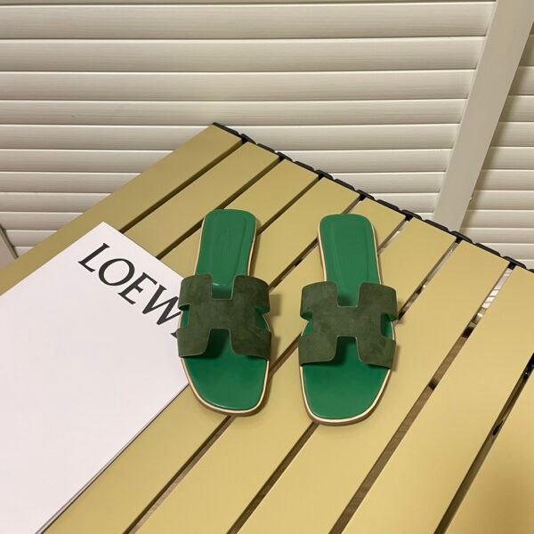 HM Oran Sandals - Slides