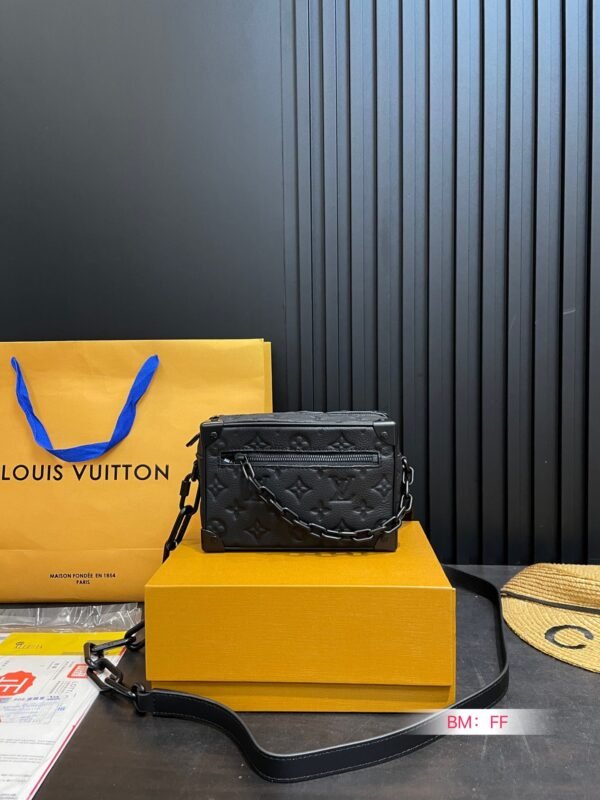 LV Soft Trunk – Sac