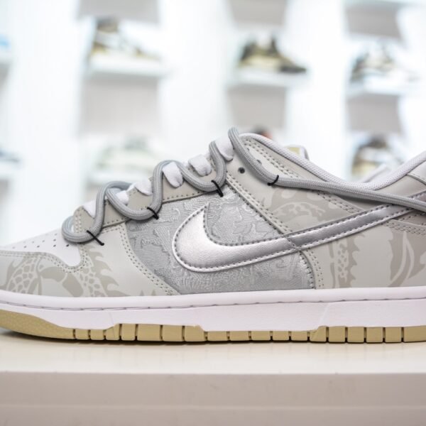 NK Dunk Low CLOT - Sneakers