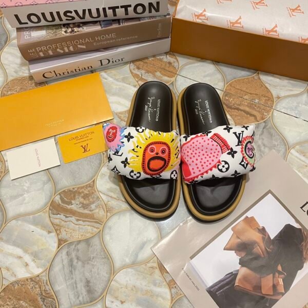 LV Pool Pillow Comfort - Slides