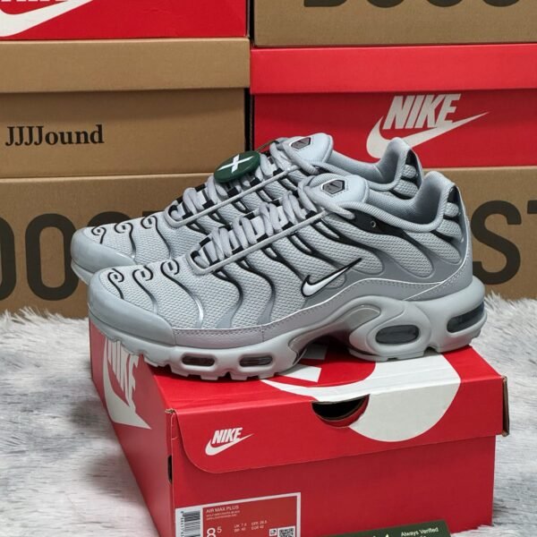 NK Air Max Plus - Sneakers