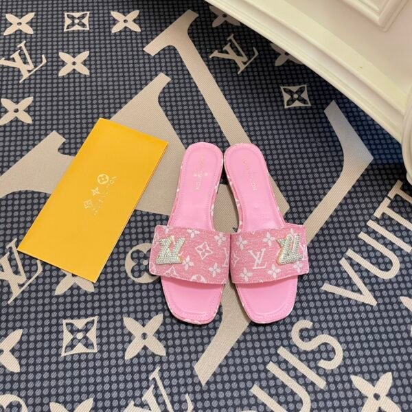 LV Pool Pillow Comfort - Slides