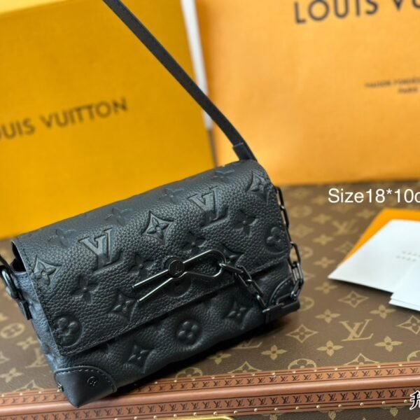 LV Pochette Metis Black Empreinte Leather - Bag