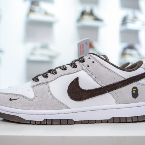 NK Dunk Low x Bape - Sneakers