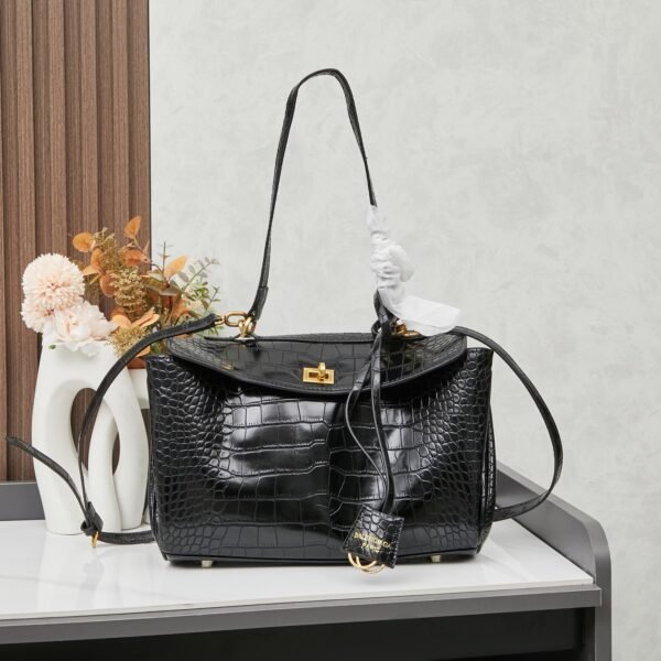 Small crocodile embossed with box Balenc
