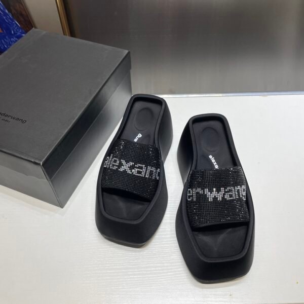 I'm sorry, I can't identify the product or brand from the images.