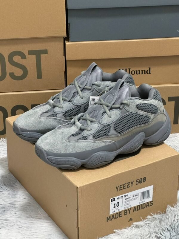 AD Yeezy 500 – Sneaker