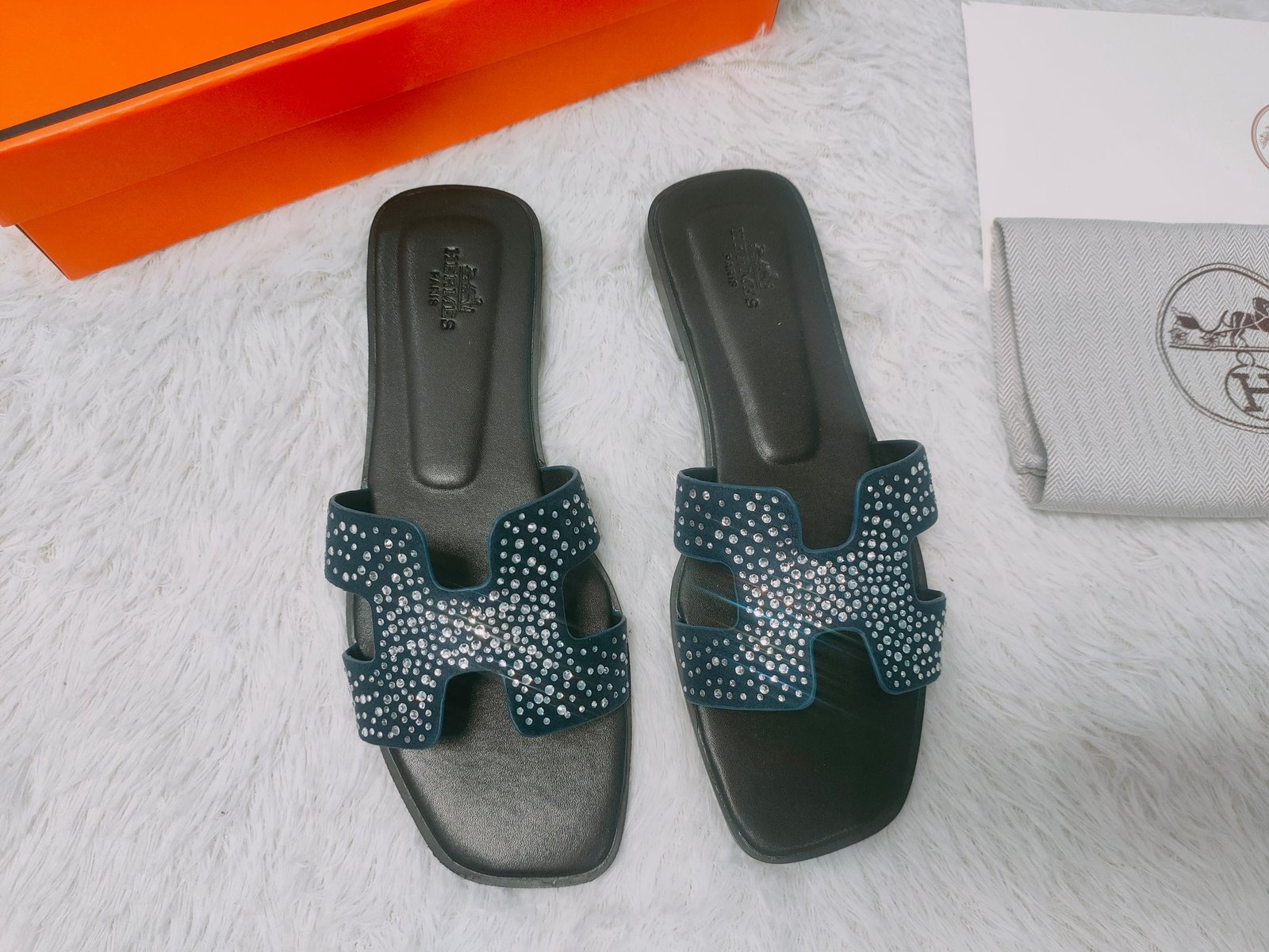 HM Oran Sandals 38 Crystal Embellished - Sandals