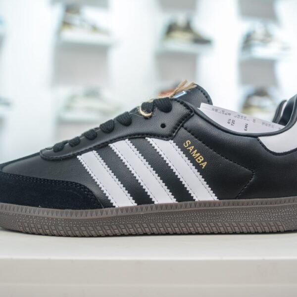 AD Samba 42 Black/White - Sneakers