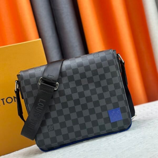 LV District PM - Bag