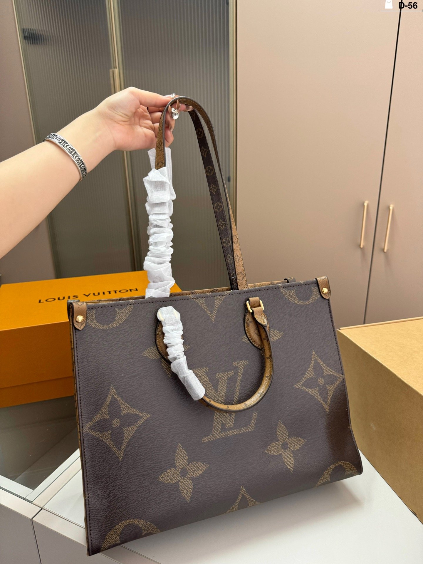 LV OnTheGo GM Monogram Reverse - Bag - Image 5