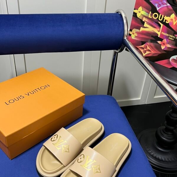 LV Waterfront - Slides