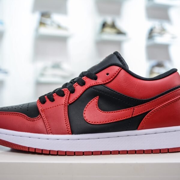 NK Air Jordan 1 Low Bred - Sneakers