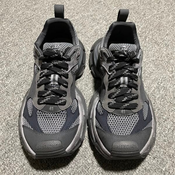 BAL Track 2 - Sneakers