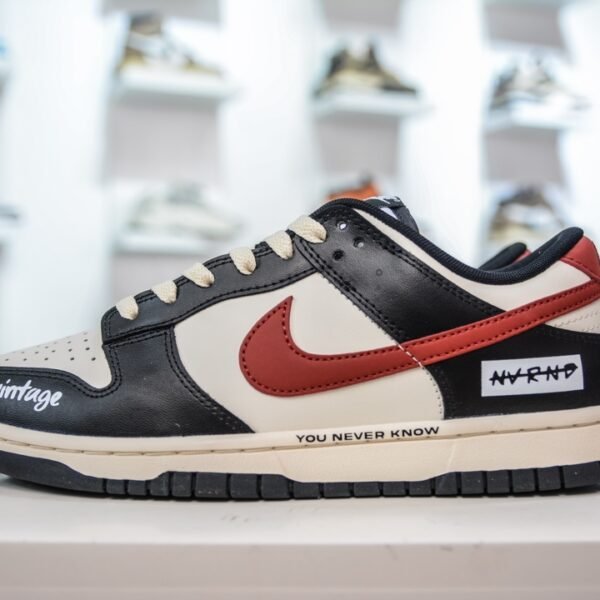 NK Dunk Low You Never Know - Sneakers