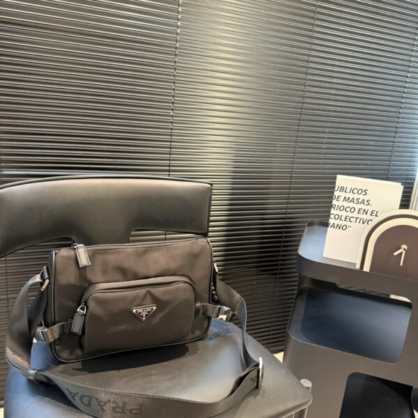 PR Re-Nylon Messenger - Bag