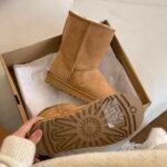 UGG Classic Short II – Stivali – Nero