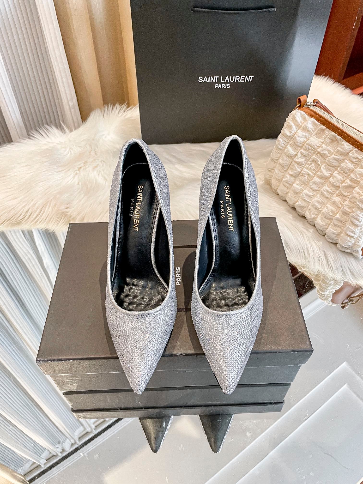 YSL Opyum Pumps Silver - Heels - Image 2