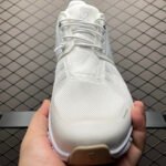 ON Cloud 5 – Sneakers – Tan