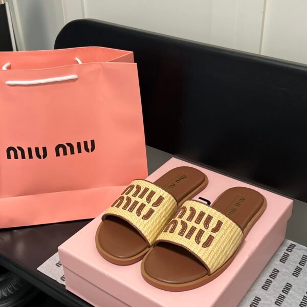 MIU Raffia Logo Slides - Slides
