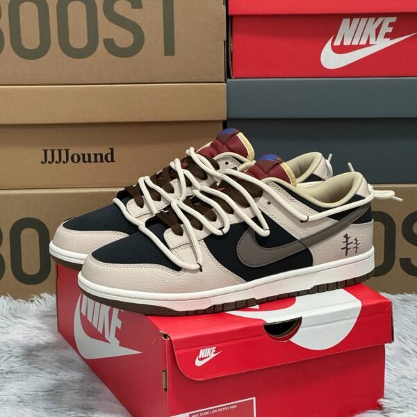 NK Dunk Low Travis Scott - Sneakers