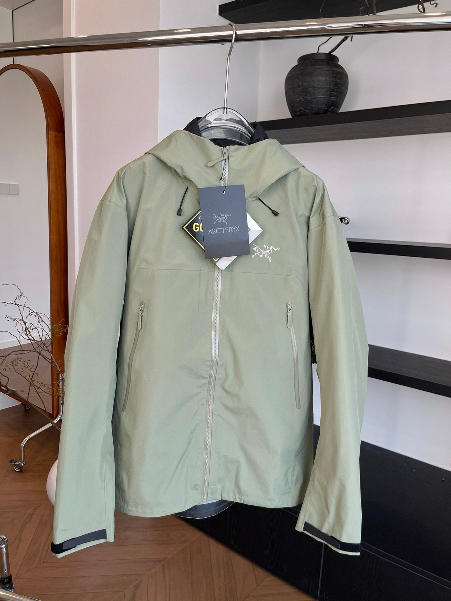 AR Beta LT Jacket Green - Jacket - Image 3