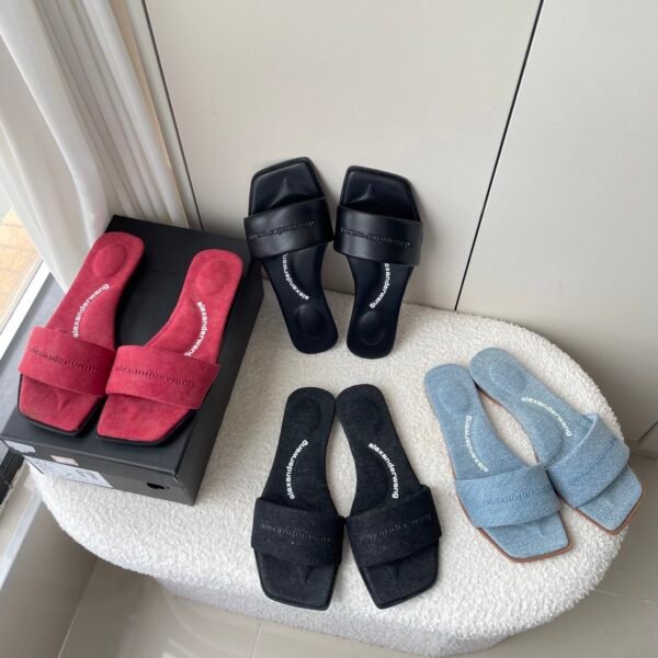 AMQ Logo Tape Flat Sandals - Slides