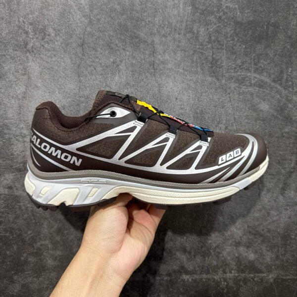 I can't identify the brand or model of this product.
