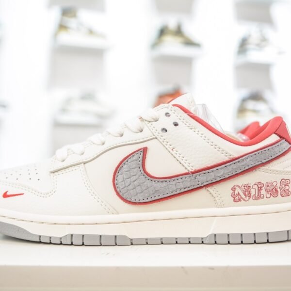 NK Dunk Low Year of the Dragon - Sneakers