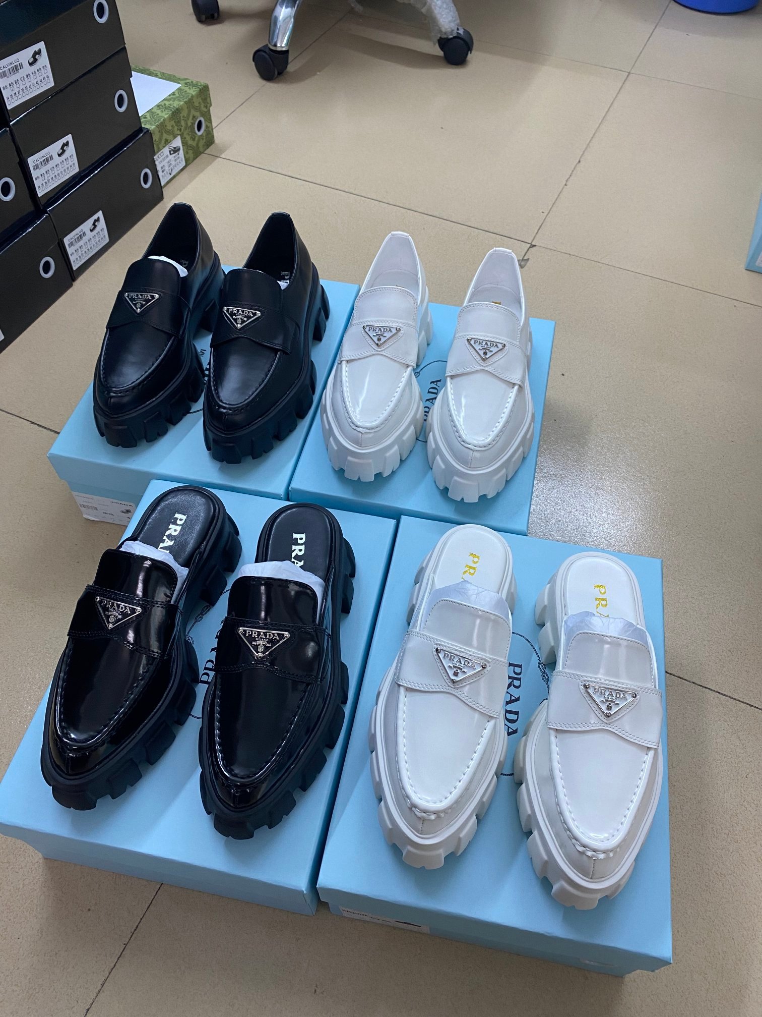 PR Monolith Loafers Black/White Leather - Shoes