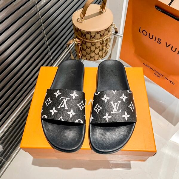 LV Waterfront - Slides