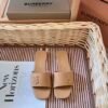 BBR TB Monogram Slides - Slides – Gold · Ref. SH11710