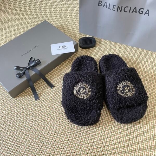 BAL Hotel Slippers - Slides