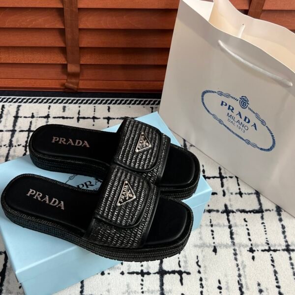 PR Woven Logo Slides - Slides