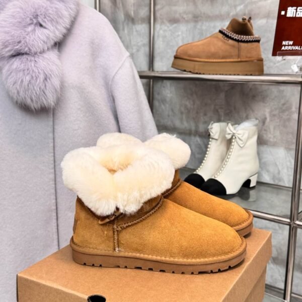 UGG Bailey Button II Chestnut - Boots