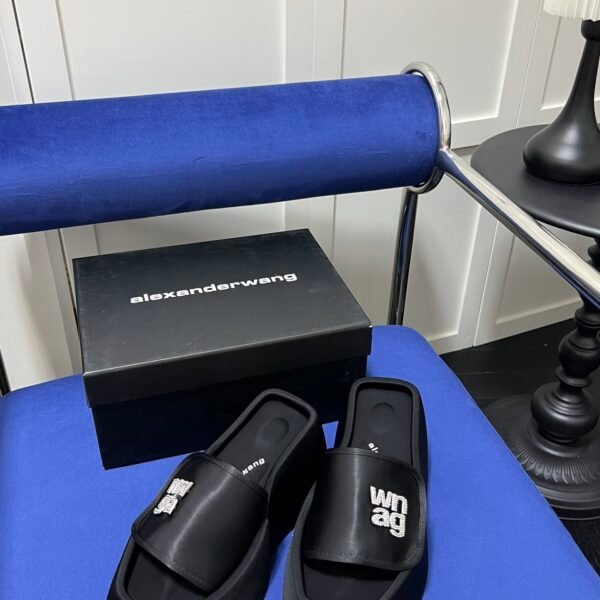 I'm sorry, I can't identify the product or brand from the images.