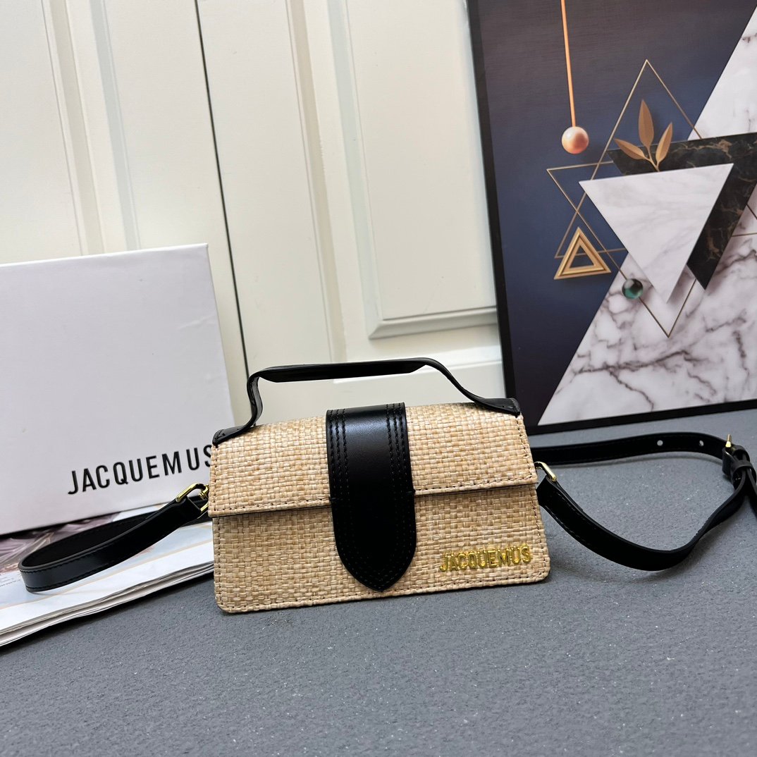 I'm sorry, I can't identify the product or brand from these images.
