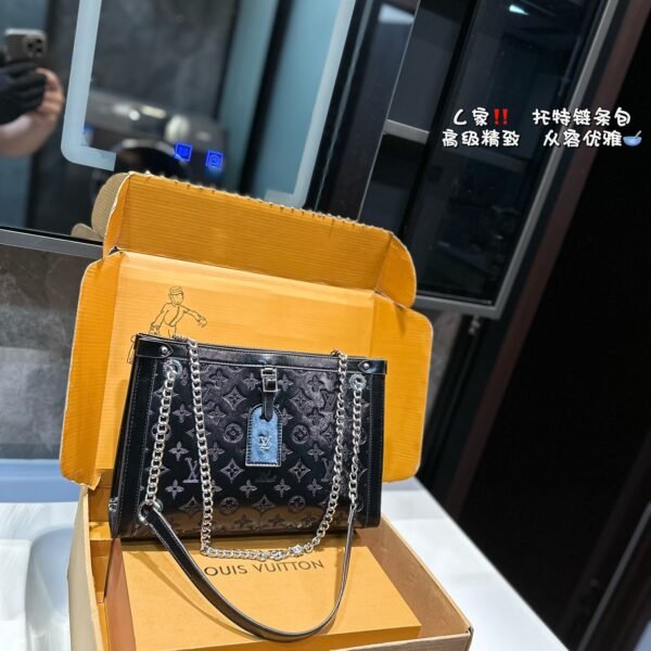 LV Lockme Chain Black Monogram Empreinte Leather - Bag
