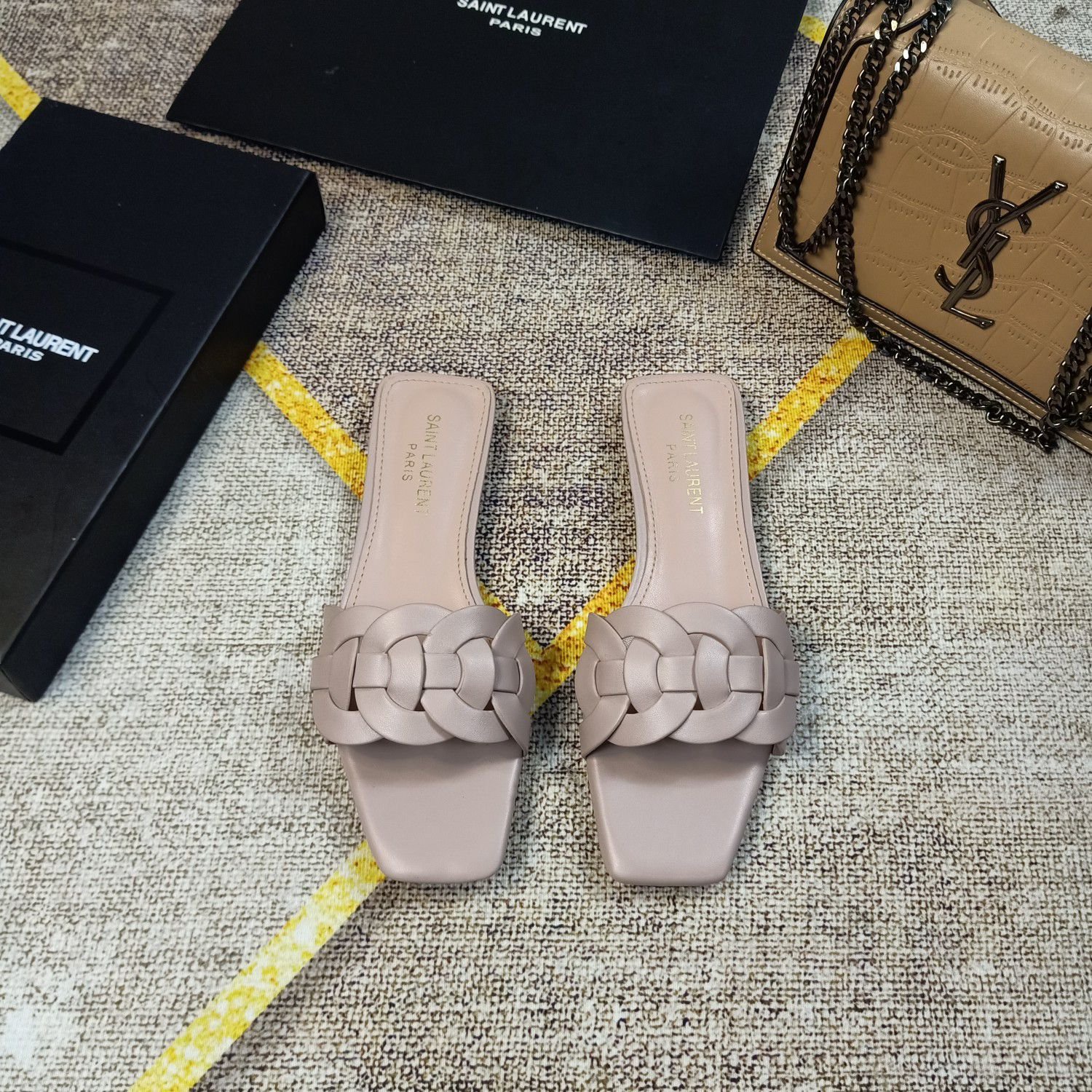 YSL Nu Pieds 05 Gold Leather - Sandals - Image 4