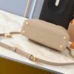 LV Capucines BB – Borsa