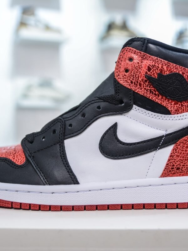 NK Air Jordan 1 Retro High OG – Sneakers – Red