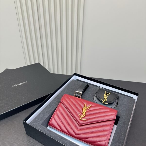 YSL Envelope Wallet on Chain - Bag